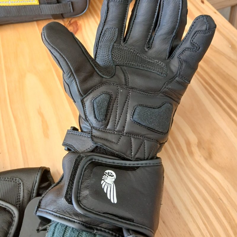 Palma reforzada y ajuste en puño para guantes de moto Ridercraft
